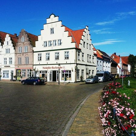 Hotel Pension Marktblick Friedrichstadt Exterior foto