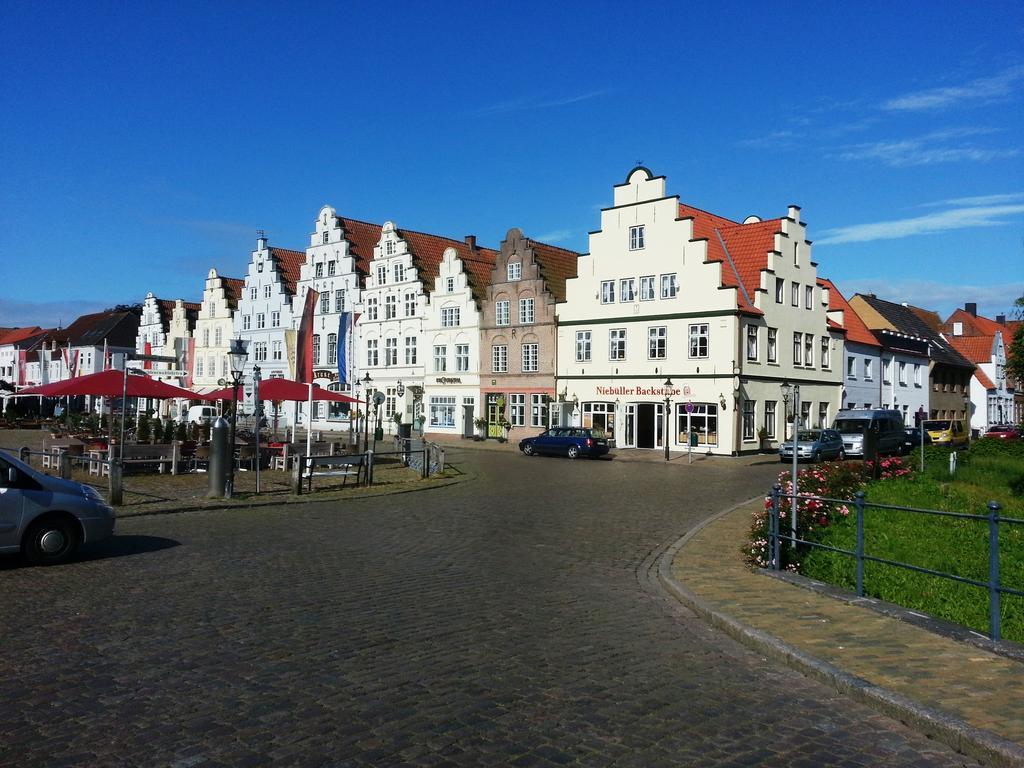 Hotel Pension Marktblick Friedrichstadt Exterior foto